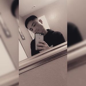 Meet your Posher, Julian